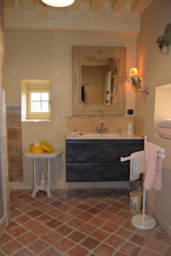 La Rocheliere Bed and Breakfast Bresse-sur-Grosne Exteriör bild
