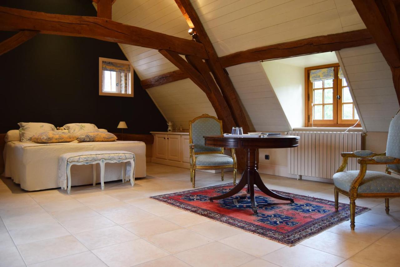 La Rocheliere Bed and Breakfast Bresse-sur-Grosne Exteriör bild